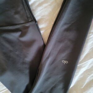 Alo Yoga Leggings